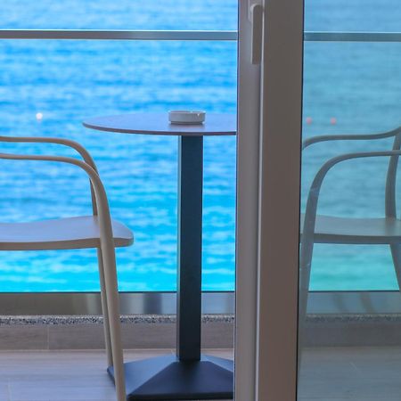 Emily'S Hotel Himare Buitenkant foto