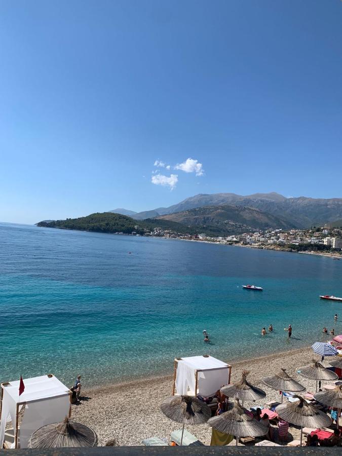 Emily'S Hotel Himare Buitenkant foto